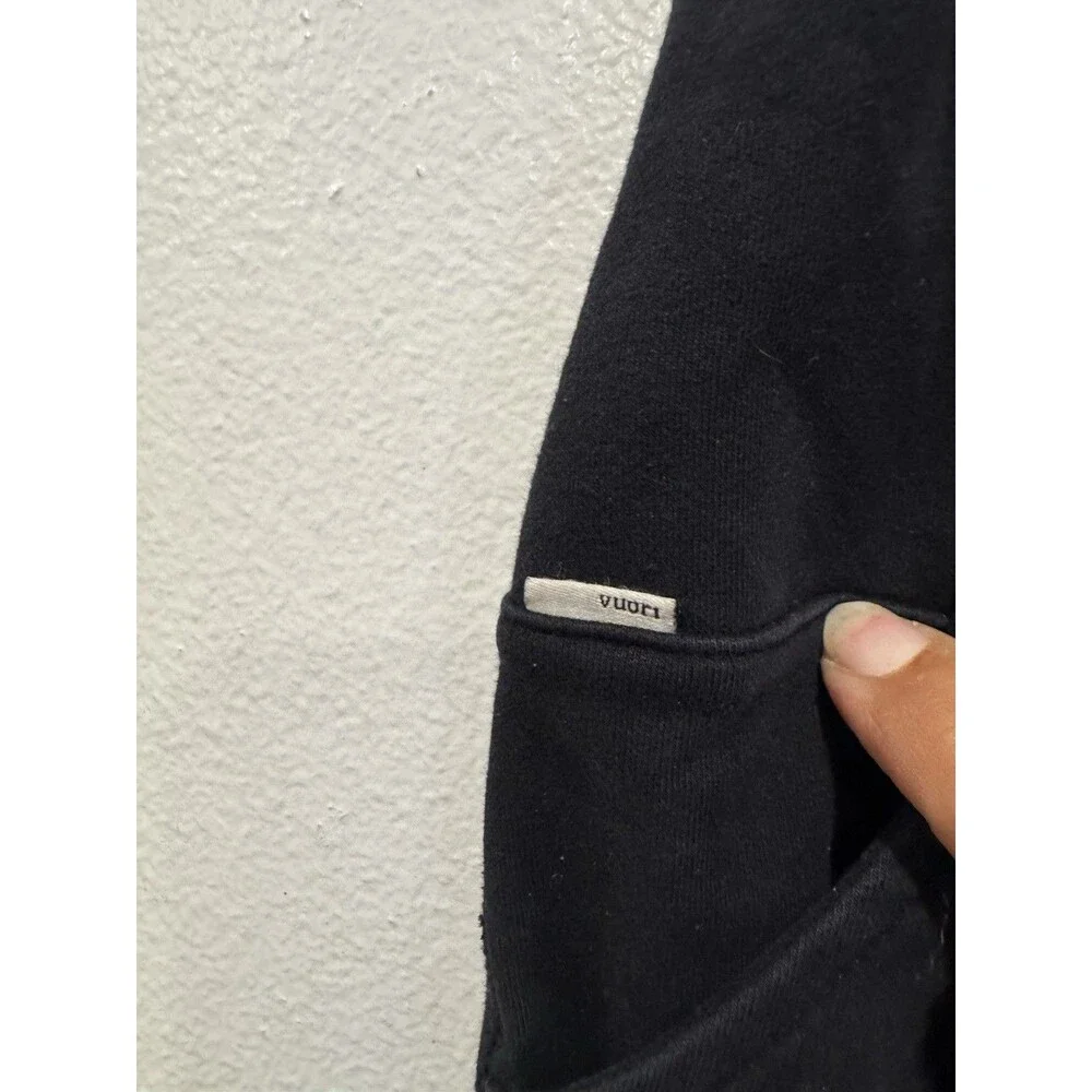 Vuori Balboa Jogger Pant Mens size L dark navy with black waistband  Sweatpant